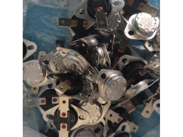 Термостат захисний KSD-301 85C 250V 10A для тепловентилятора ELECTROLUX EFH/C-2115 KSD-301 85C 250V 10 A