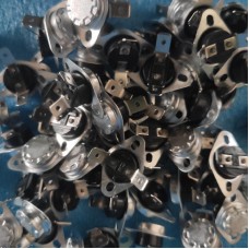 Термостат захисний для електричного конвектора Ballu transformer (KSD301 10A 95℃) KSD301 10A 95℃